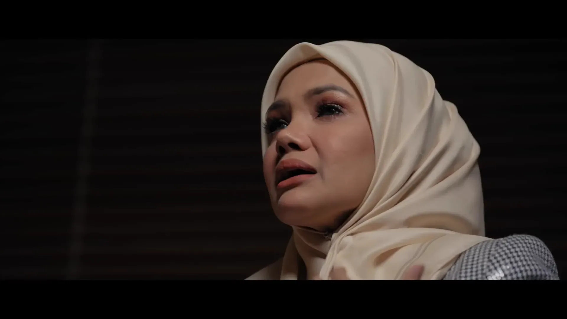 Kisah Pahit Manis Zarina Zainuddin Zarina berbicara tentang pentingnya dukungan keluarga