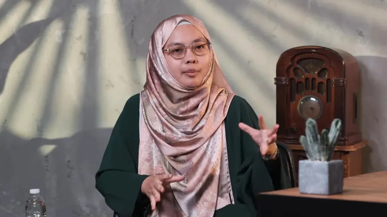 The Weekly Deen Show Eps 4 - Adakah Penyembuhan Cara New Age Itu Syirik? Bersama Ustazah Nur Hidayah Azman & Dr. Shariffa Syahidah 0feca852 4937 4617 A904 C08abcdd5fcd