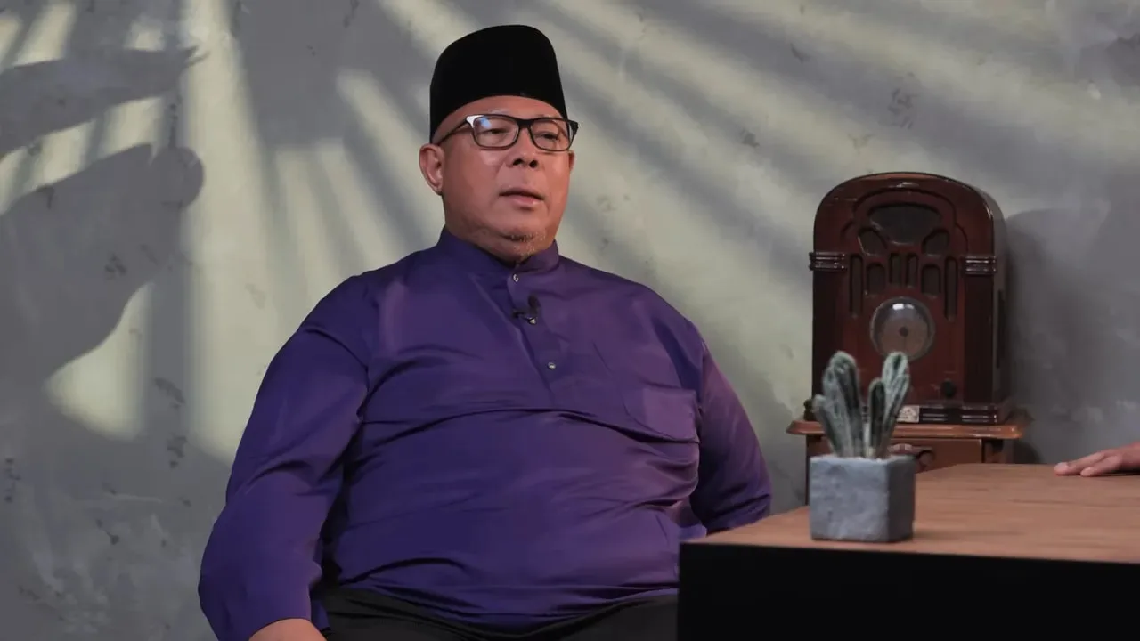 The Weekly Deen Show Eps 2 - “Adakah Depresi Tanda Lemah Iman?” Interview dengan Ustazah Dr. Noraini Abdul Wahab & Ustaz Haron Hassan 7d668216 9bf5 420b 86e6 Ae64b9fc5bc9