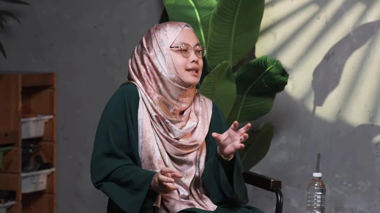 Aaza membahas pentingnya hati ('morsel of flesh') dalam Islam