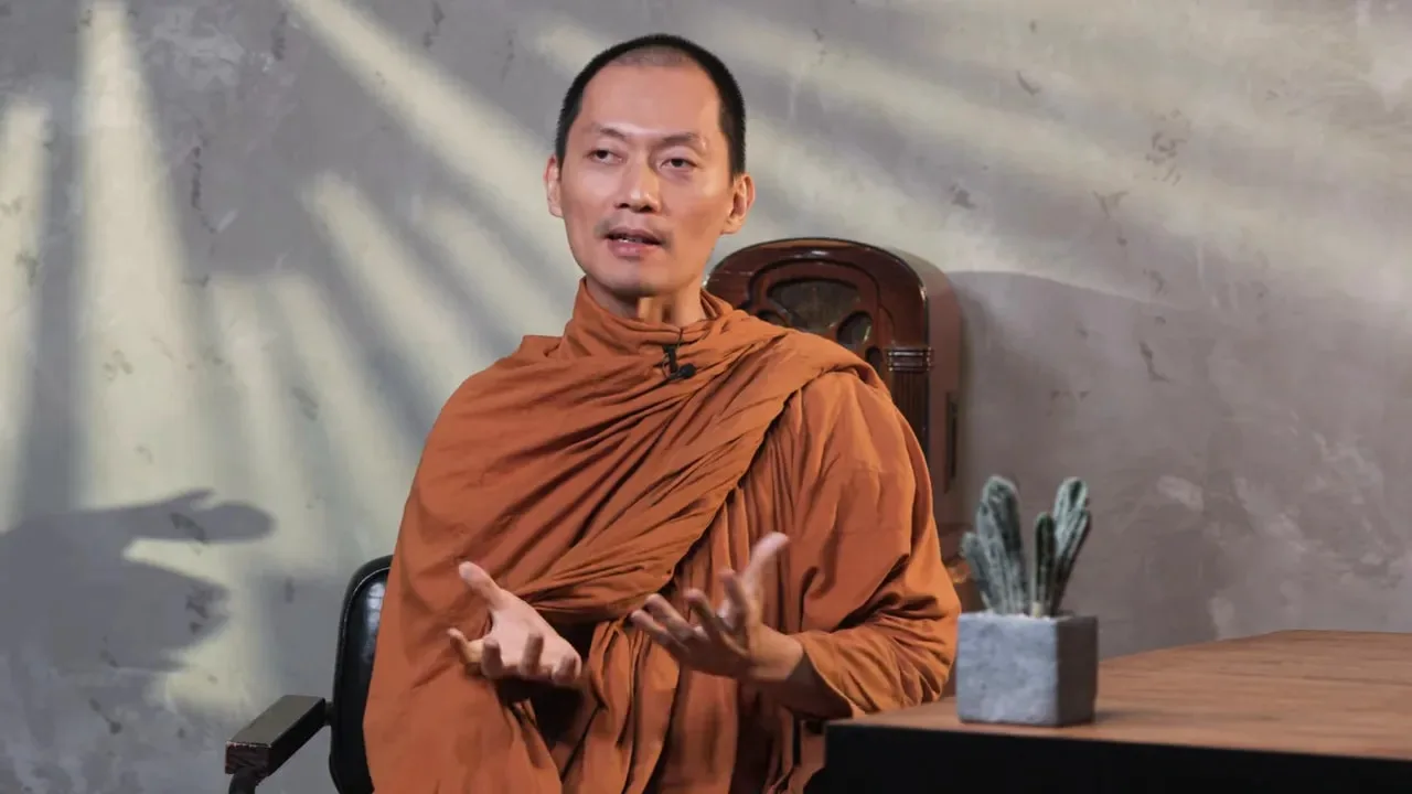 Aaza menjelaskan diam dan stillness sebagai ibadah dalam Islam