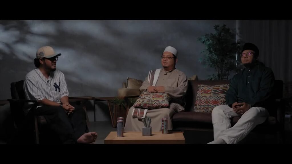 Perbincangan bersama Ustaz Saiful Adli dan Ustaz Syed Amin di studio