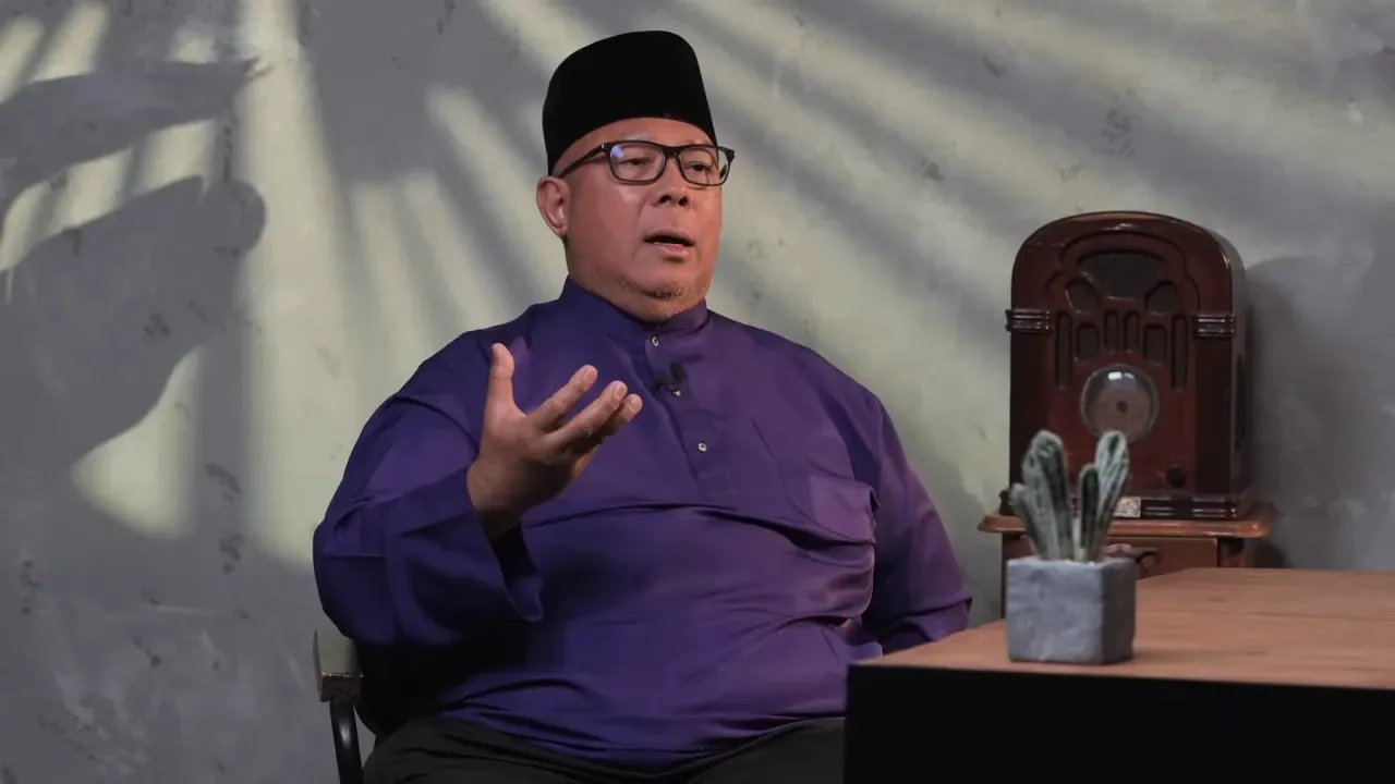 The Weekly Deen Show Eps 2 - “Adakah Depresi Tanda Lemah Iman?” Interview dengan Ustazah Dr. Noraini Abdul Wahab & Ustaz Haron Hassan Perbincangan tentang model biopsikososial: biologi, psikologi dan sosial