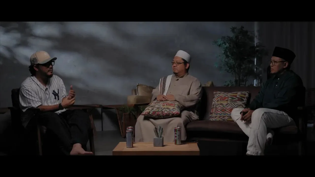 “Perbezaan Salafi Dan Sufi” — Perbincangan Bersahaja Antara Ustaz Saiful Adli & Ustaz Syed Amin Perumpamaan padi yang menunduk dan pendiamnya ulama yang matang